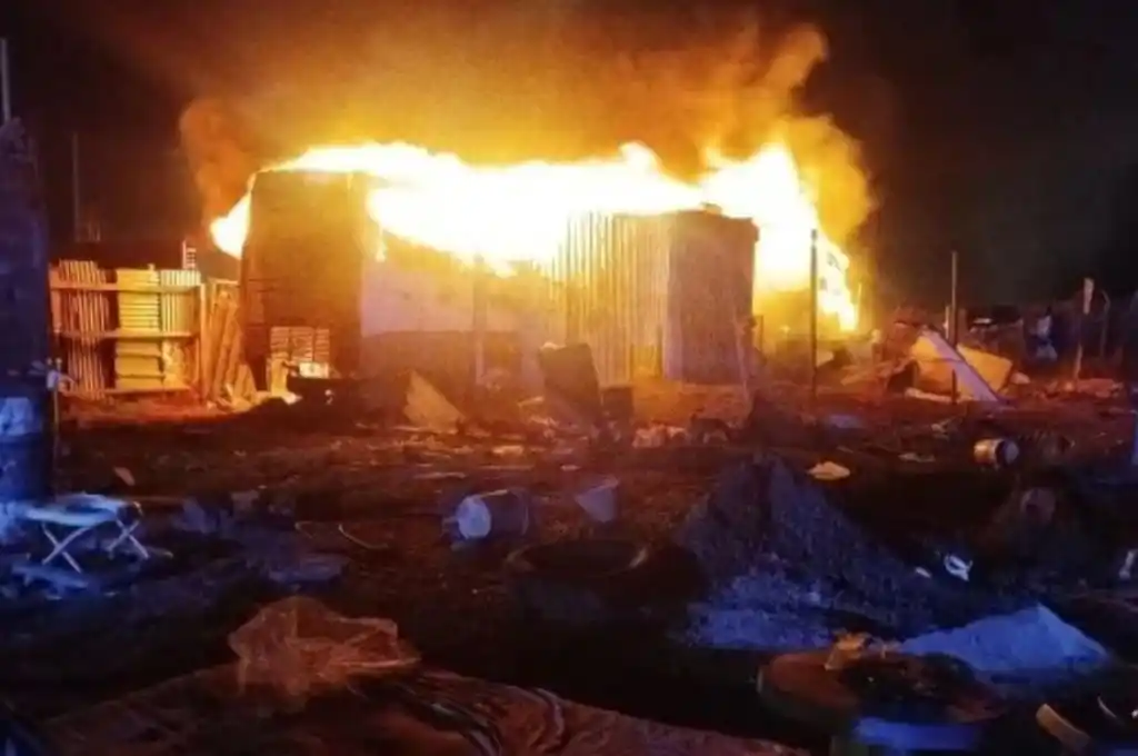 Colectivo incendiado