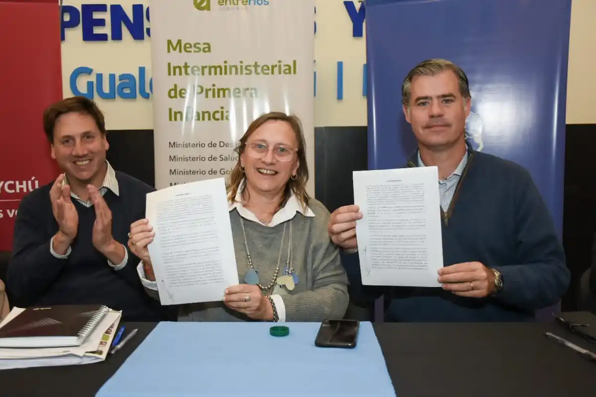 Piaggio y Paira encabezaron un encuentro departamental de primera infancia