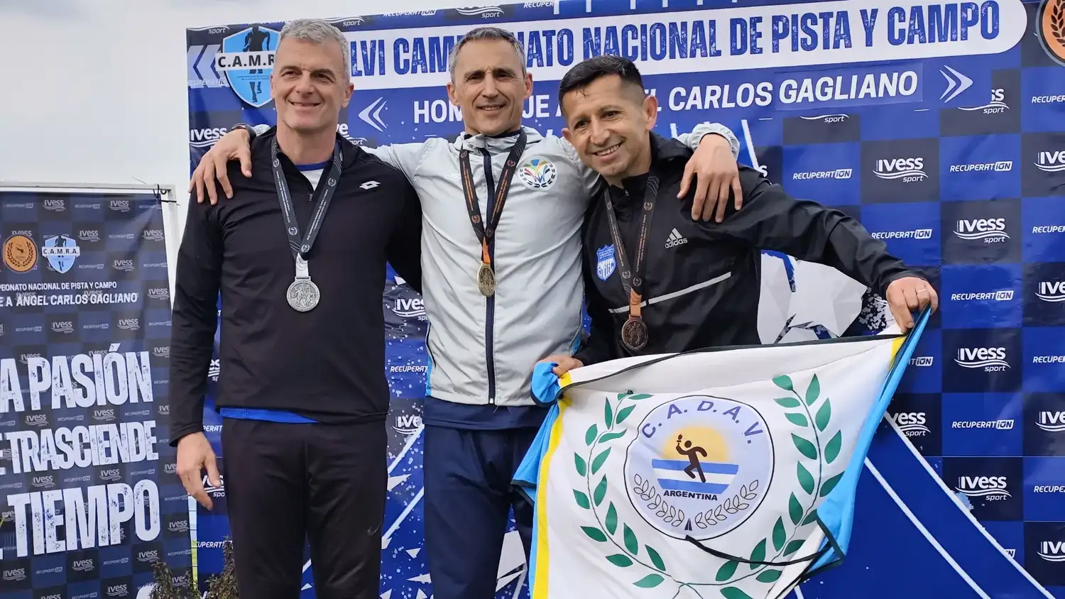 Godoy ganó en 100 y 200 metros.