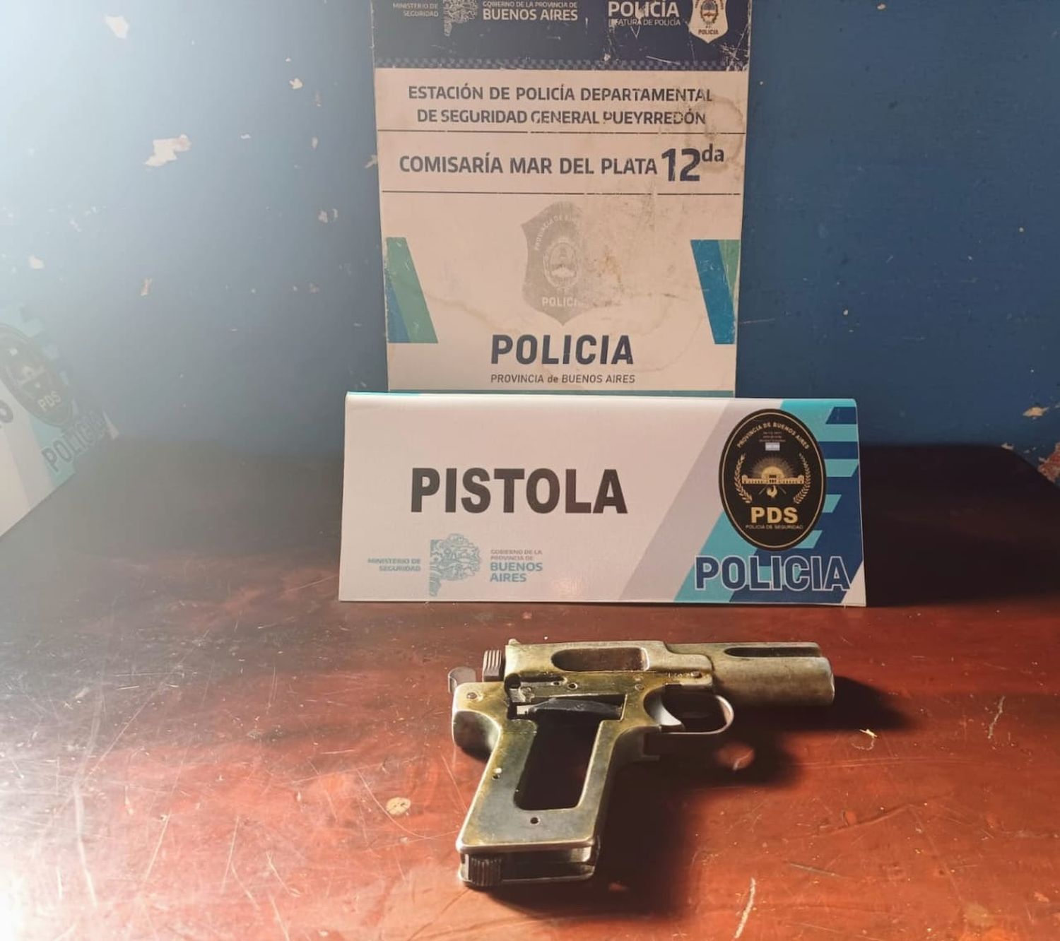 El arma que cargaba el joven de 22 años.