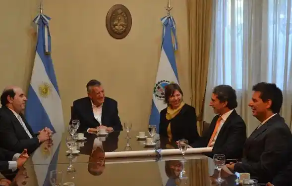 Batakis y "Pepe" Scioli se reunieron con Gioja en San Juan
