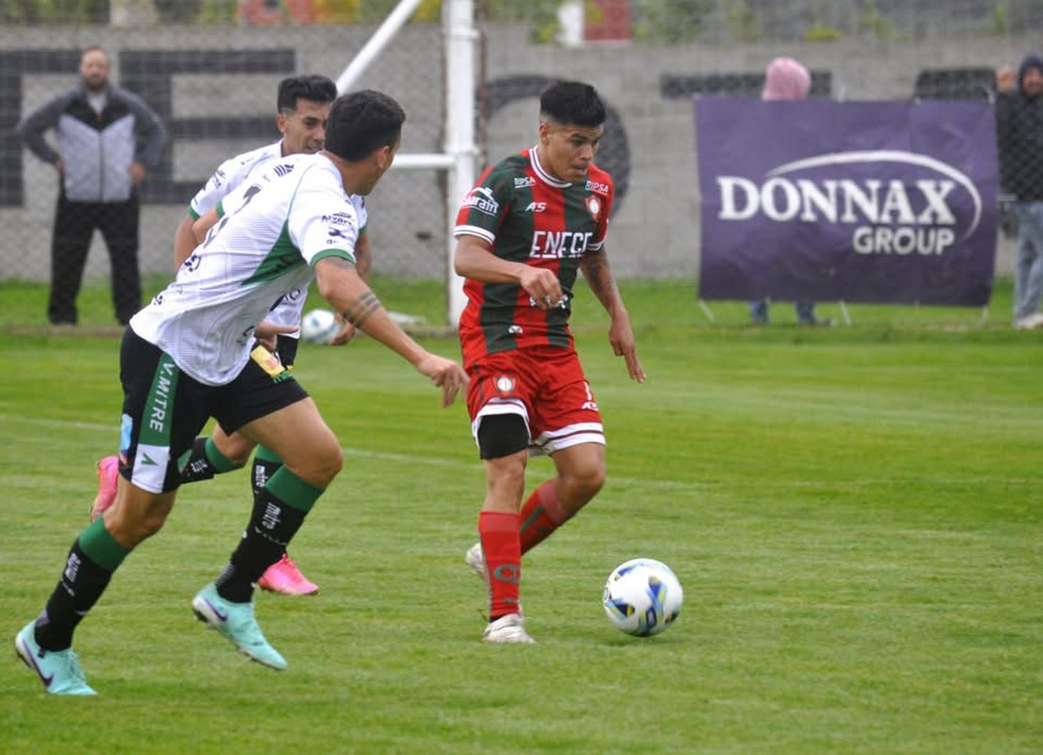 Círculo Deportivo fue goleado sobre el final en Viedma