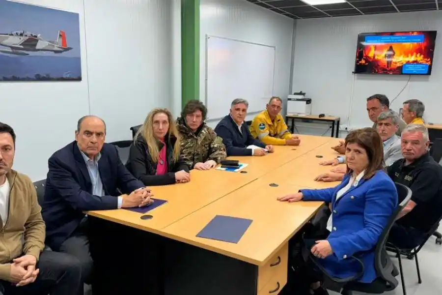 Incendios en Córdoba: Milei y su equipo visitan las áreas más afectadas