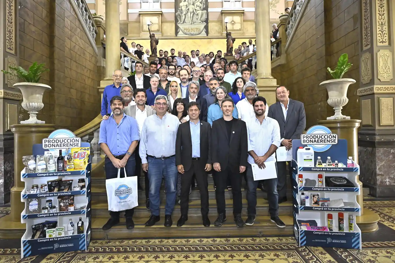 Kicillof relanzó el programa Producción Bonaerense junto a pymes y representantes de las cadenas de comercialización