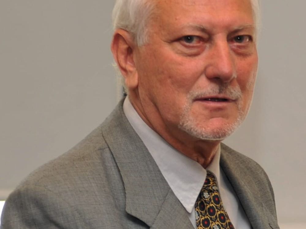 Arturo Bienedell