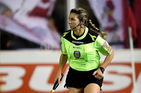 Gisela Trucco: la árbitra de Rafaela asumió un nuevo rol en el Senado de Santa Fe