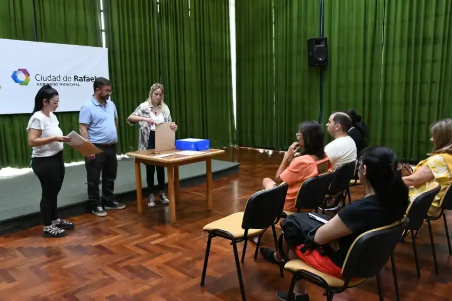 Equinos Sueltos: Se abrieron los sobres para armado e instalación de dos corrales