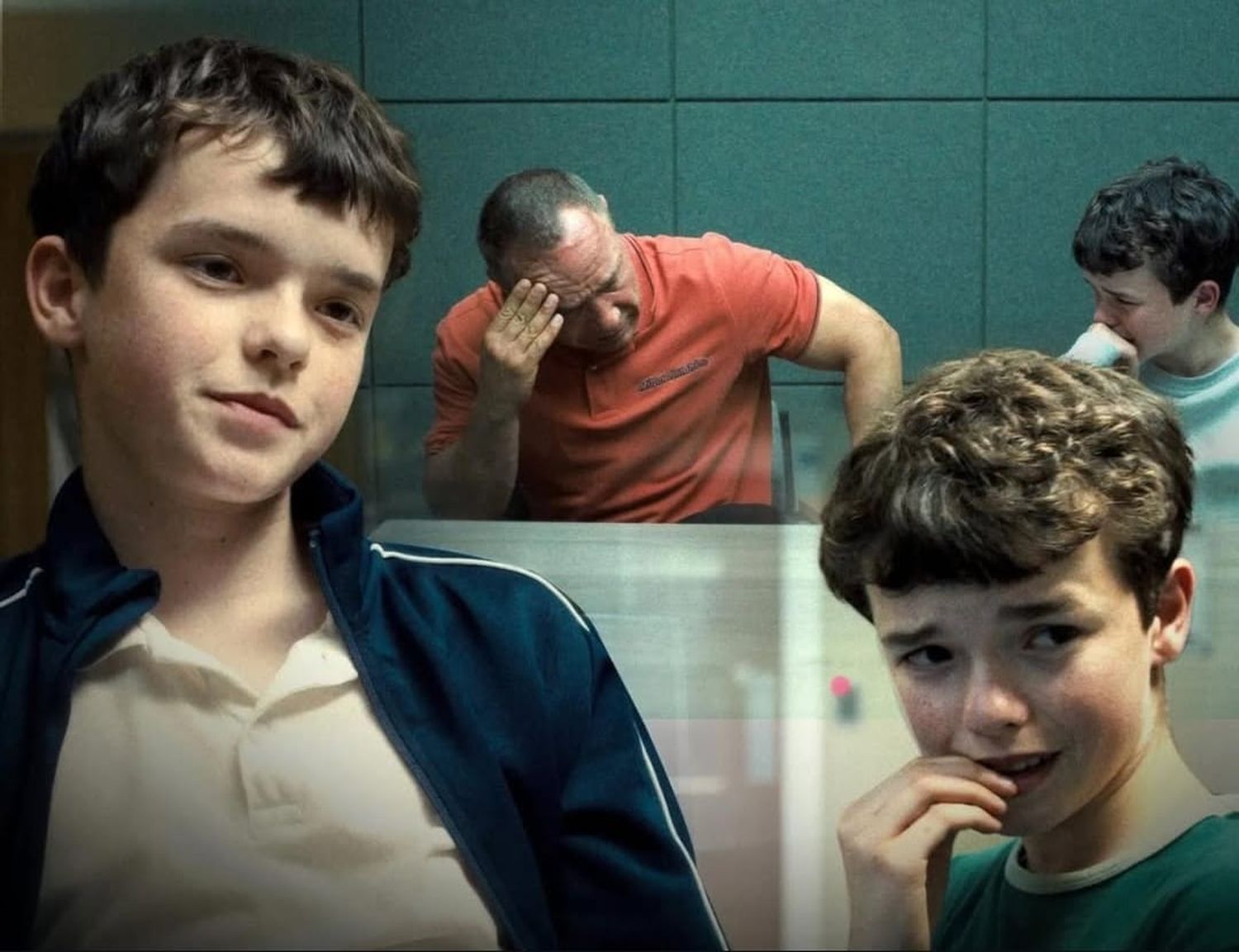 Una serie para introducirnos en el mundo adolescente: sus códigos, emociones, cómo los afectan las frustraciones.