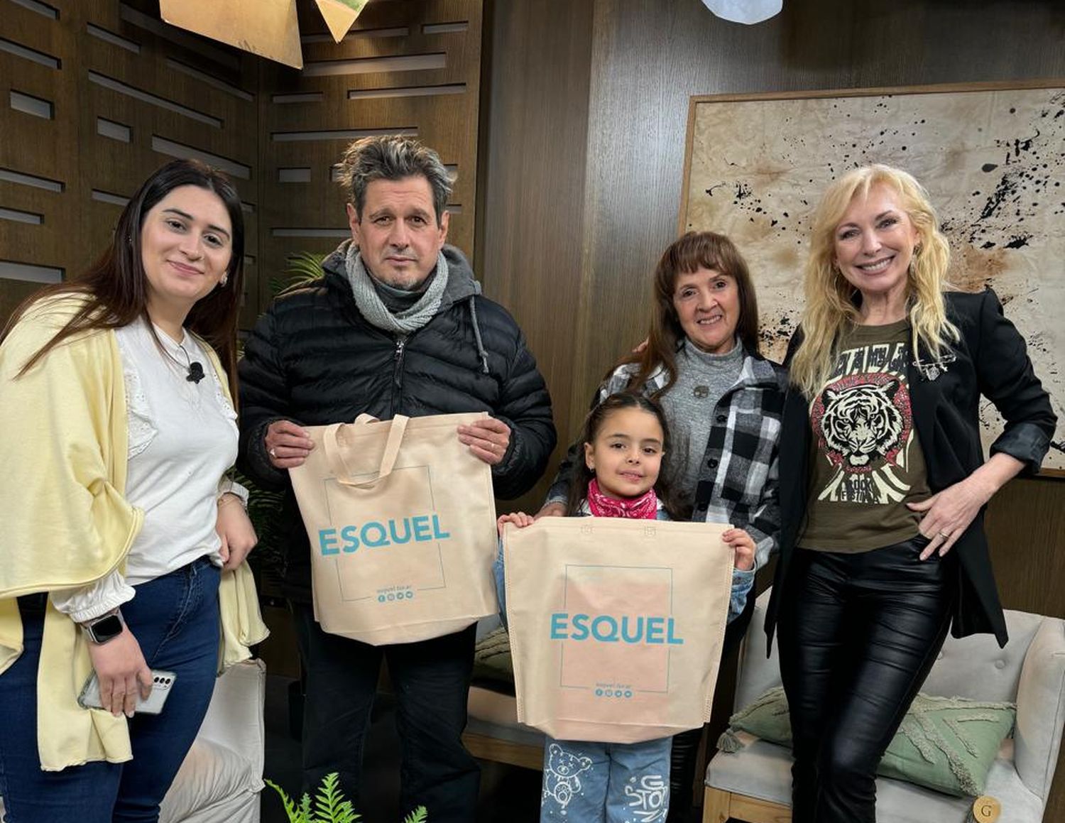 Los ganadores de los premios visitaron los estudios de ECO TV