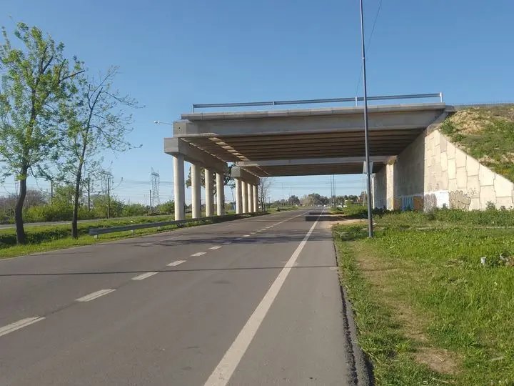 La autopista sin terminar