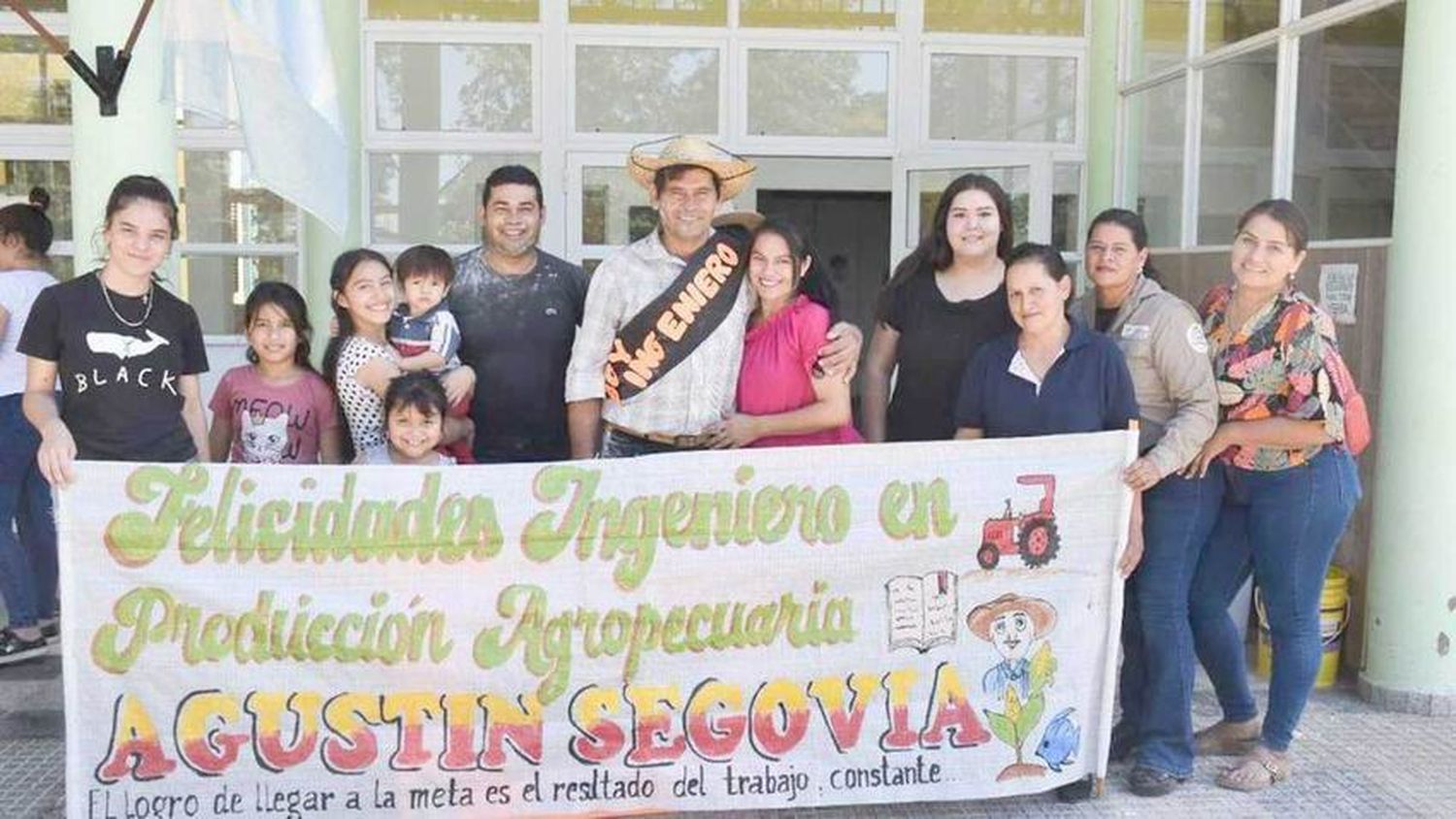 Agustín, el paippero que con mucho esfuerzo se 
recibió en el Instituto Universitario de Formosa