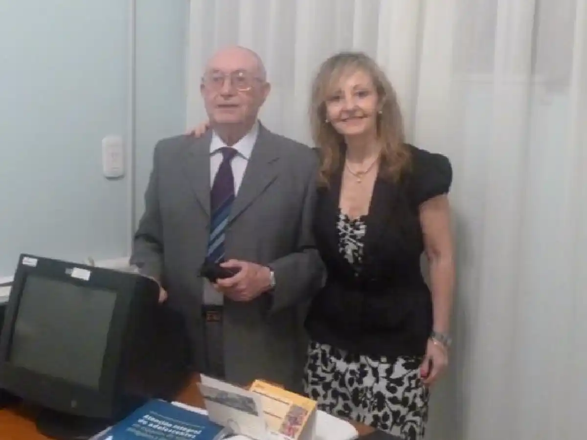 Pedro, “un Buonamico” que cura y enseña en La Francia