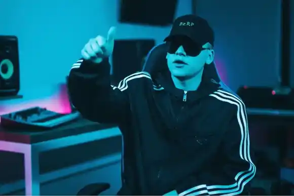 Bizarrap anunció la Session 50 con un divertido video: crece la especulación de los fanáticos