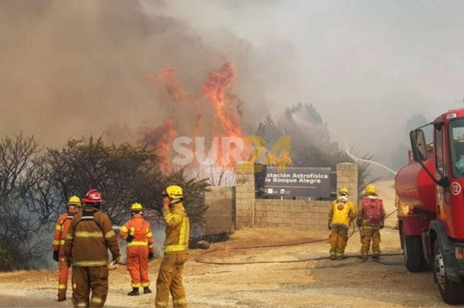 Combatía un incendio forestal, se mareó y falleció tras golpear con una piedra 