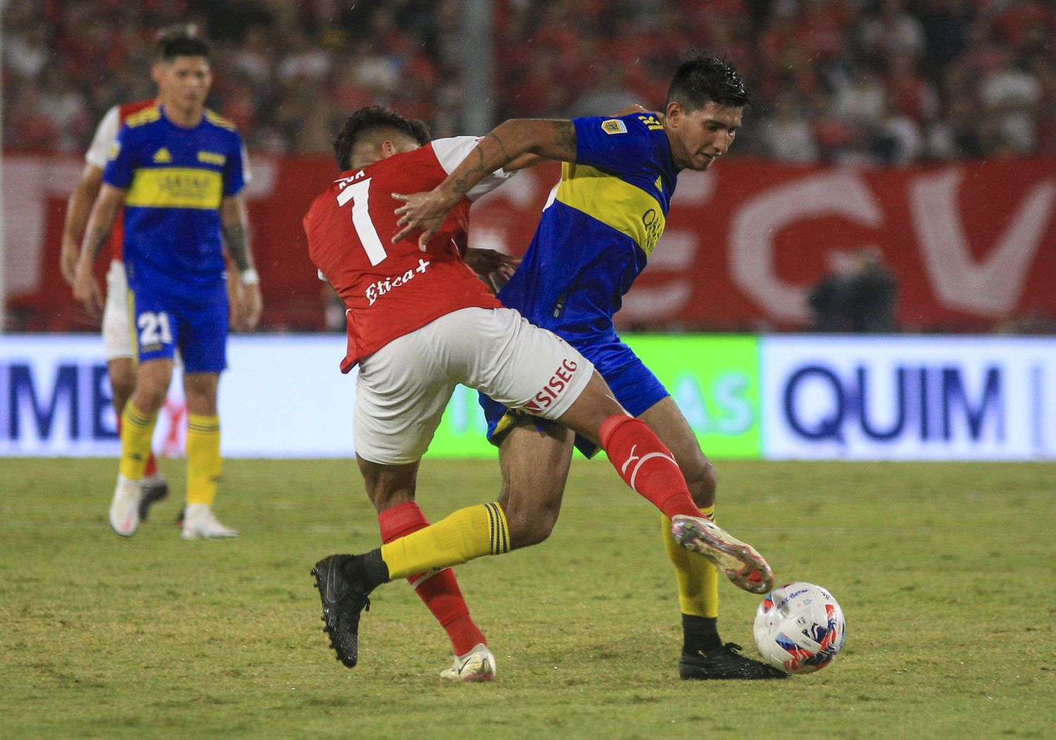 Un diluvio cerró el empate entre Independiente y Boca