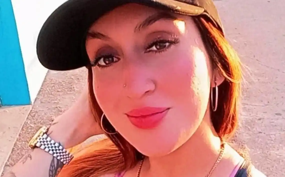 La ex pareja asegura que la joven murió de una enfermedad terminal.