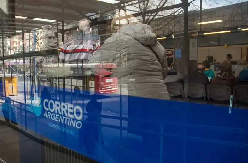 Buscan evitar largas filas en el Correo Argentino