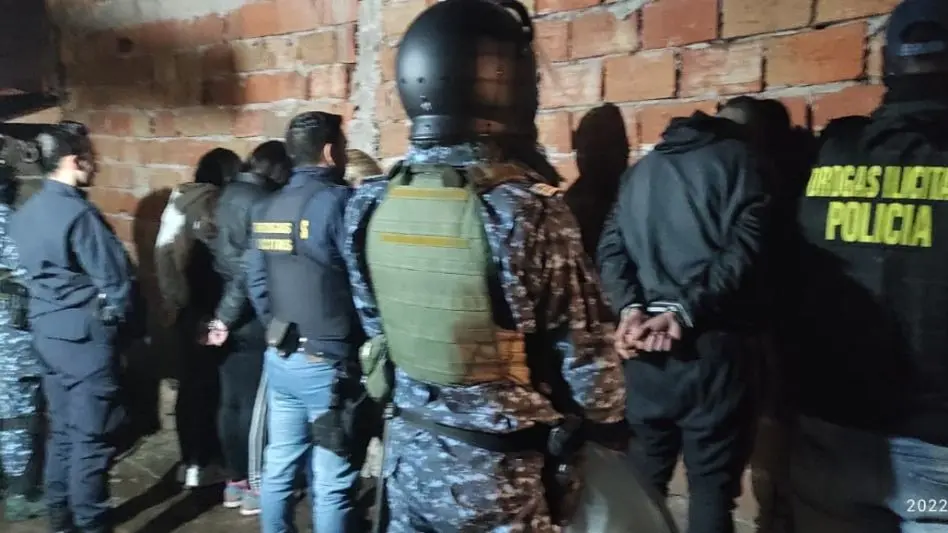 Villa Vértiz: desarticulan "point" de droga y detienen a 8 personas