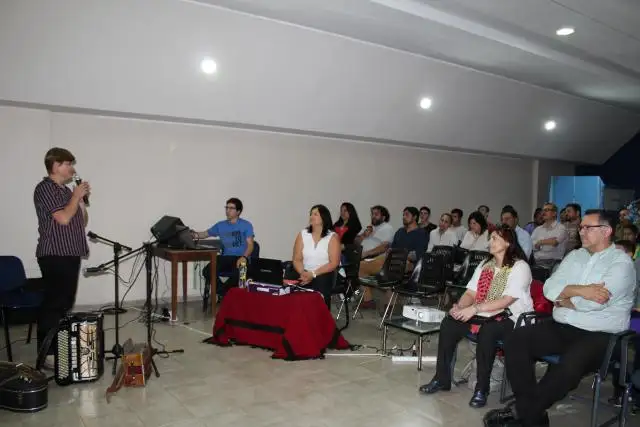 Marcia Müller dictó un seminario sobre Música del Litoral 