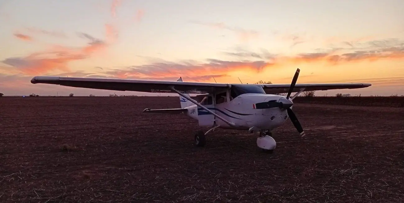 Adentro de la aeronave había bidones con combustible y un GPS del que se extrajo valiosa información sobre su recorrido.