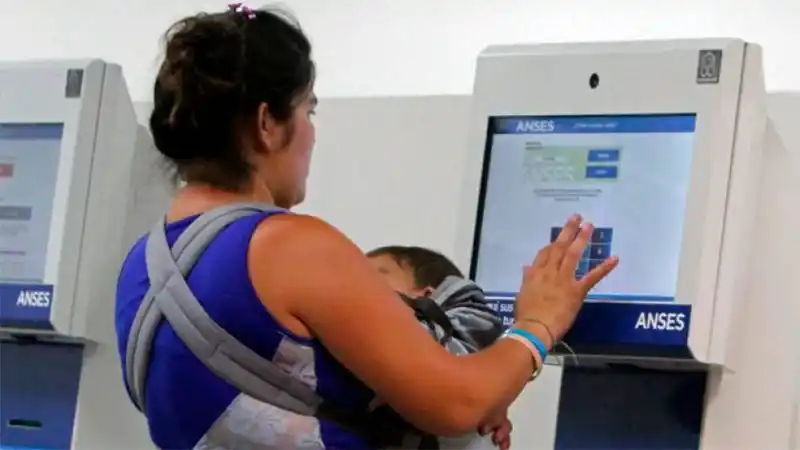 Oficializan suba de jubilaciones: cómo queda la mínima y de cuánto será la AUH