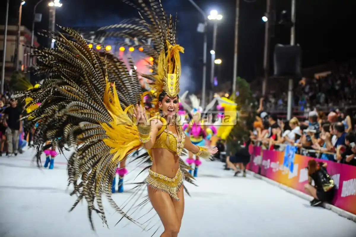 florencia villagra - reina papelitos - carnaval 2024 - 1