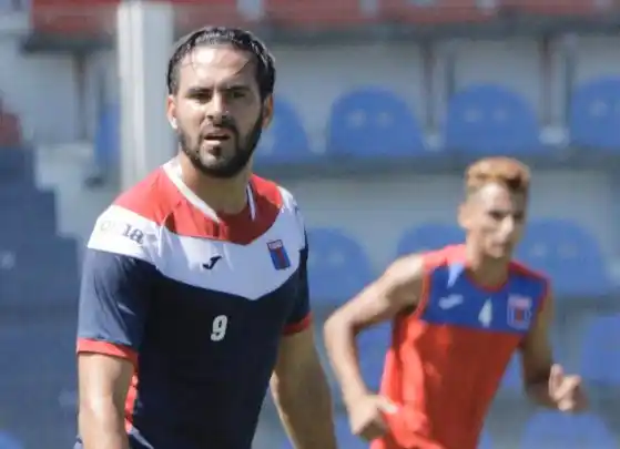 Enzo Díaz se queda en Tigre