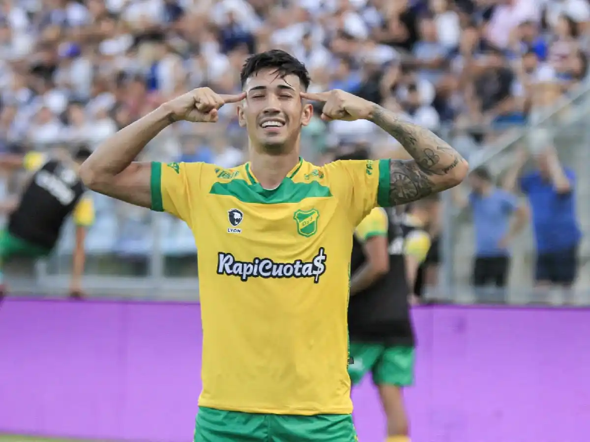 Defensa y Justicia pisó fuerte en La Plata