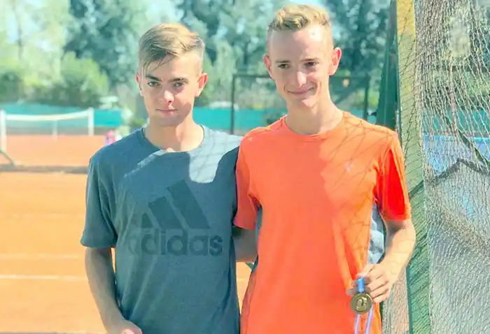 Trofeos en singles y dobles para Miraglia en el Regional