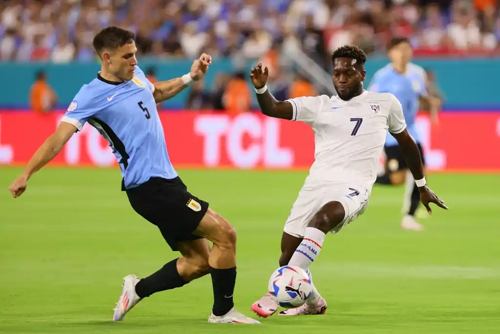 Uruguay no tuvo problemas en su presentación.