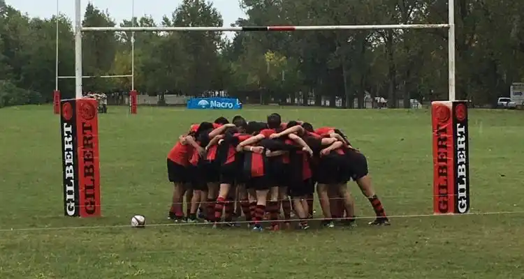 Las inferiores de Tiro Federal recibieron a Campana Rugby