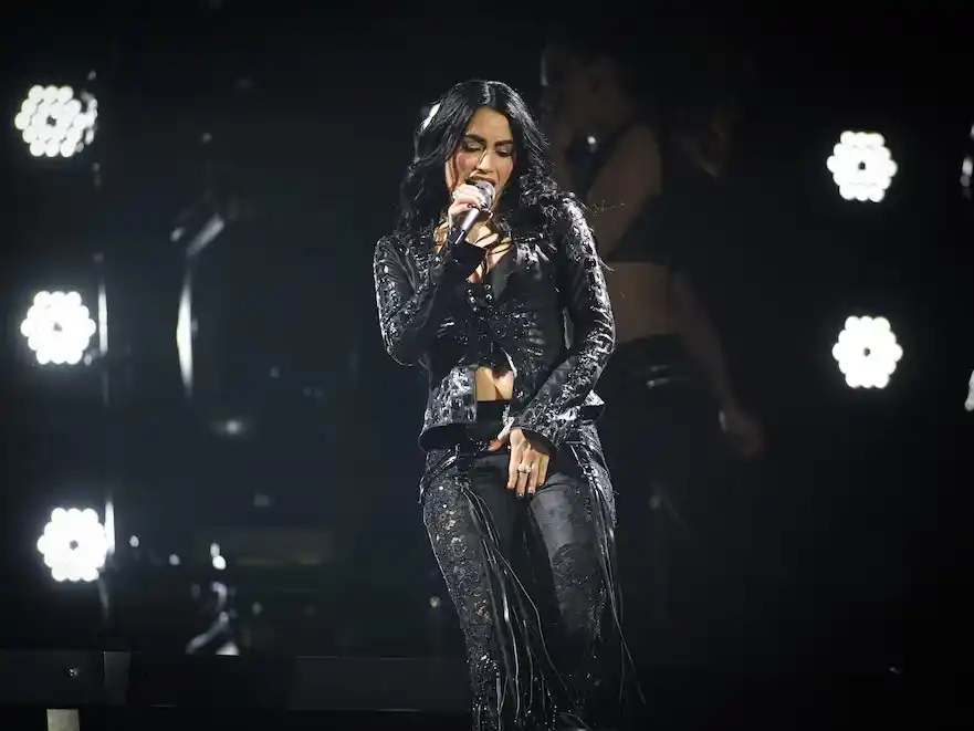 Lali Espósito llenó River, homenajeó al Indio, dejó un mensaje por los femicidios y cantó con Kylie Minogue
