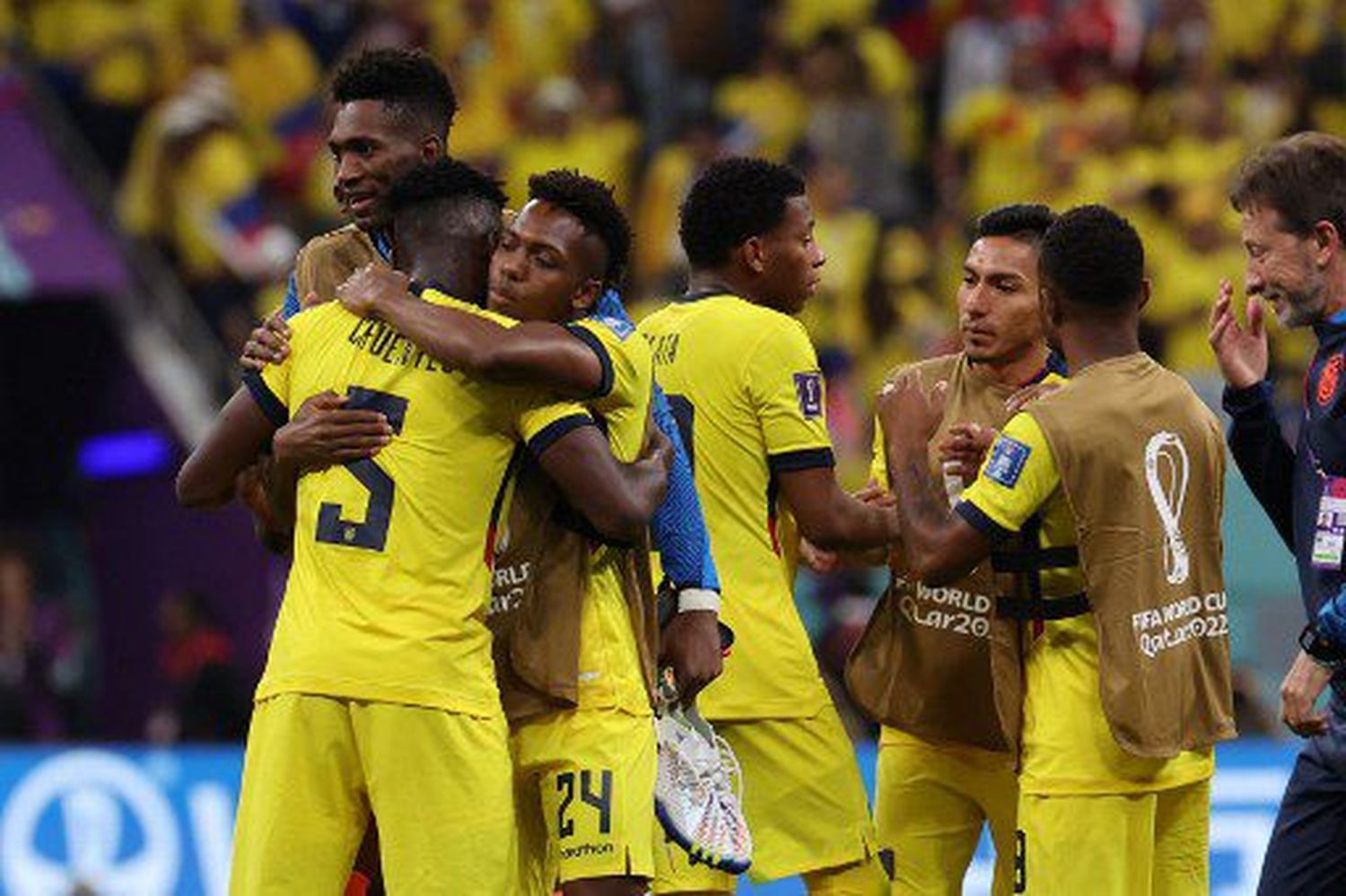 ¡COMENZÓ CON BUEN PIE! Ecuador se impone frente a Catar con un marcador 2-0 (+ Fotos)