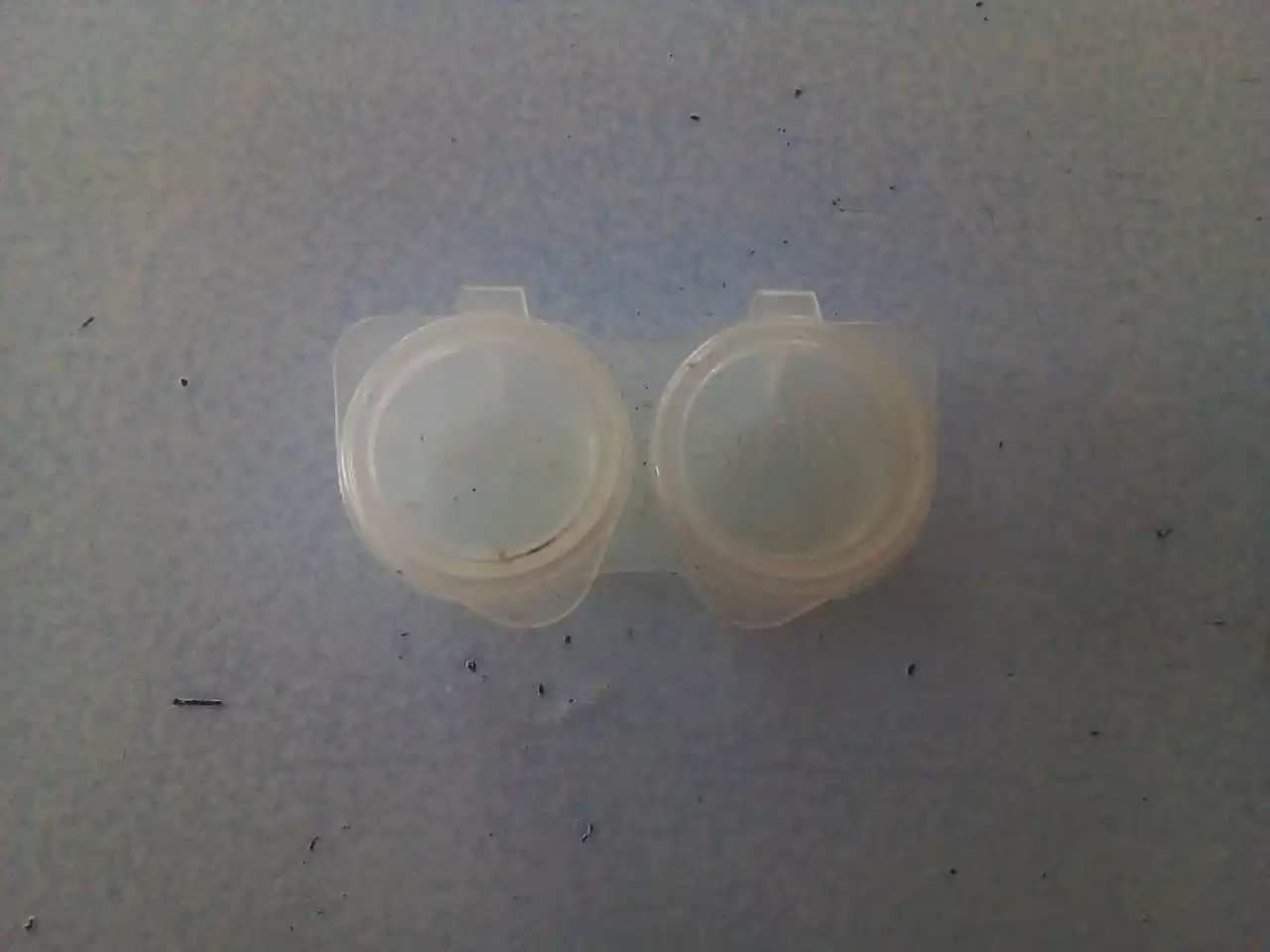 Encontraron lentes de contacto