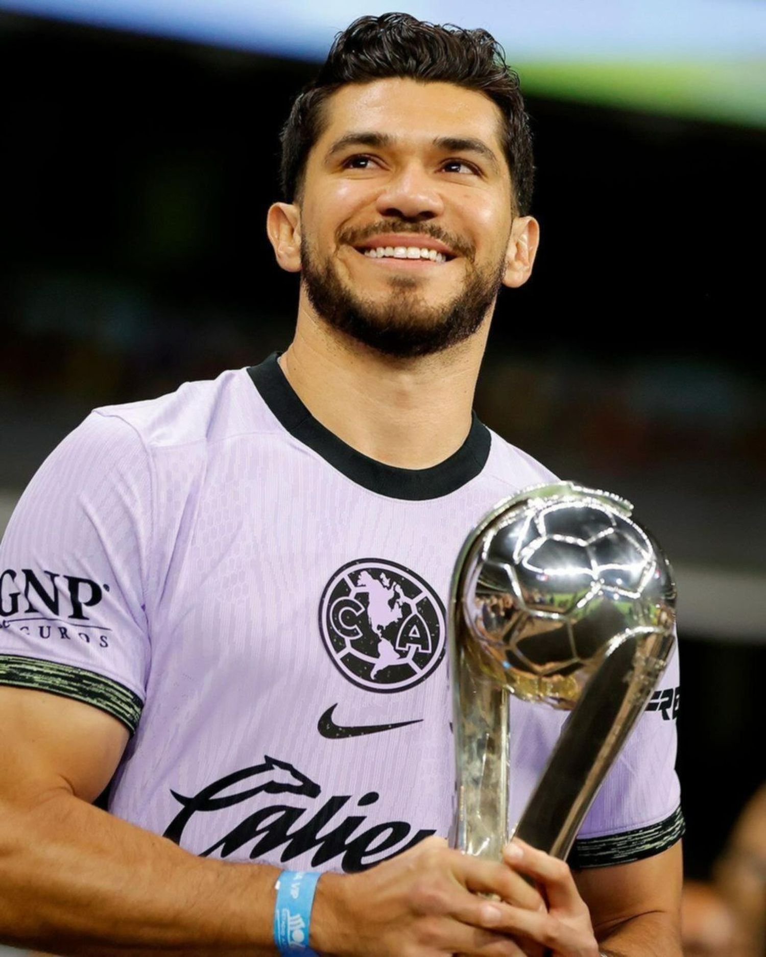 Club América festeja bicampeonato en el Estadio Azteca: leyendas presentes y ausentes