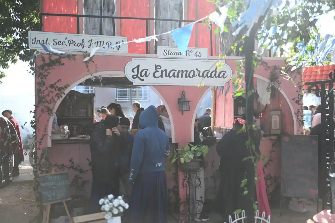 fiesta de 25 de mayo stand - 2