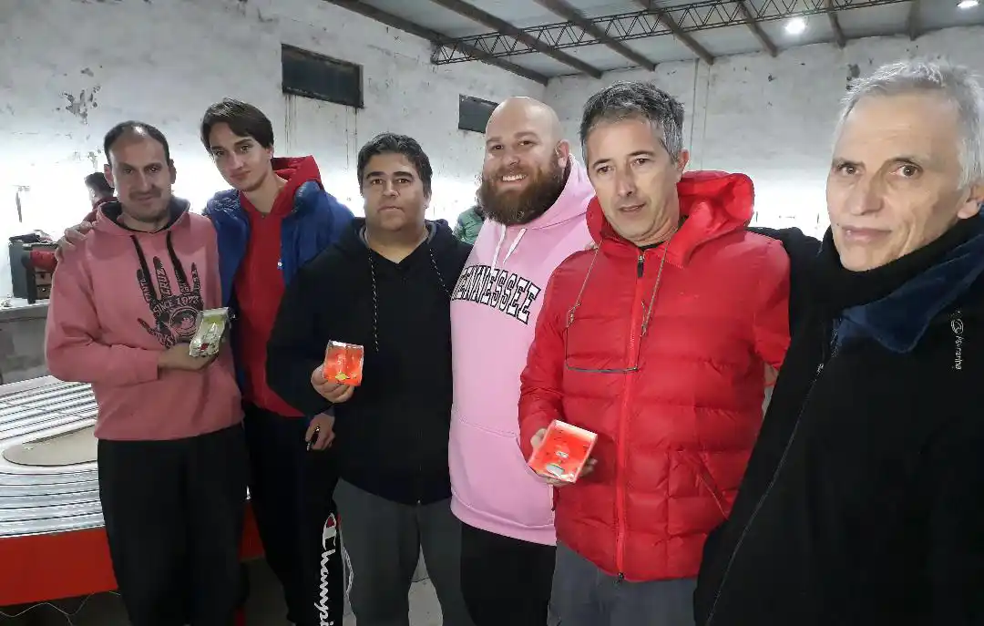 Edgardo y Tomás Coronel; Miguel y Mariano Rudolph y Nicolás Valencia con Daniel Tammone
