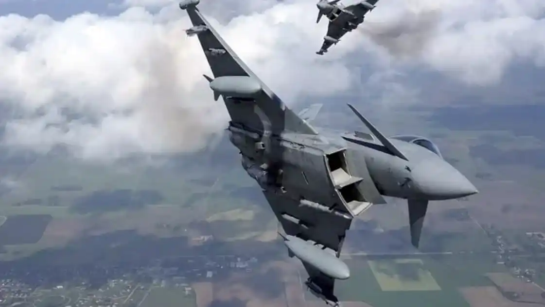 Aviones de combate Eurofighter Typhoon de la Fuerza Aérea Italiana.