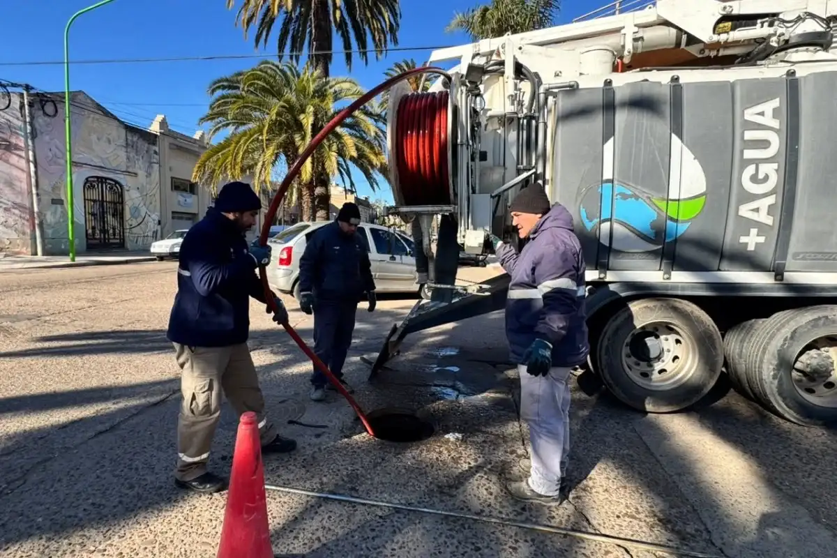 Obras Sanitarias realizó más de 670 intervenciones en la red de agua y cloacas en junio
