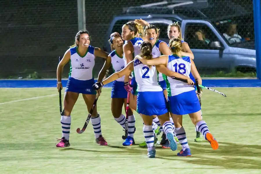 El hockey local sigue en paralelo con los Regionales