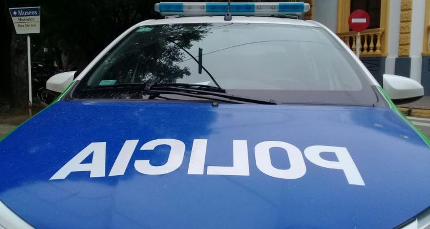 Delincuentes robaron en dos casas y se fugaron