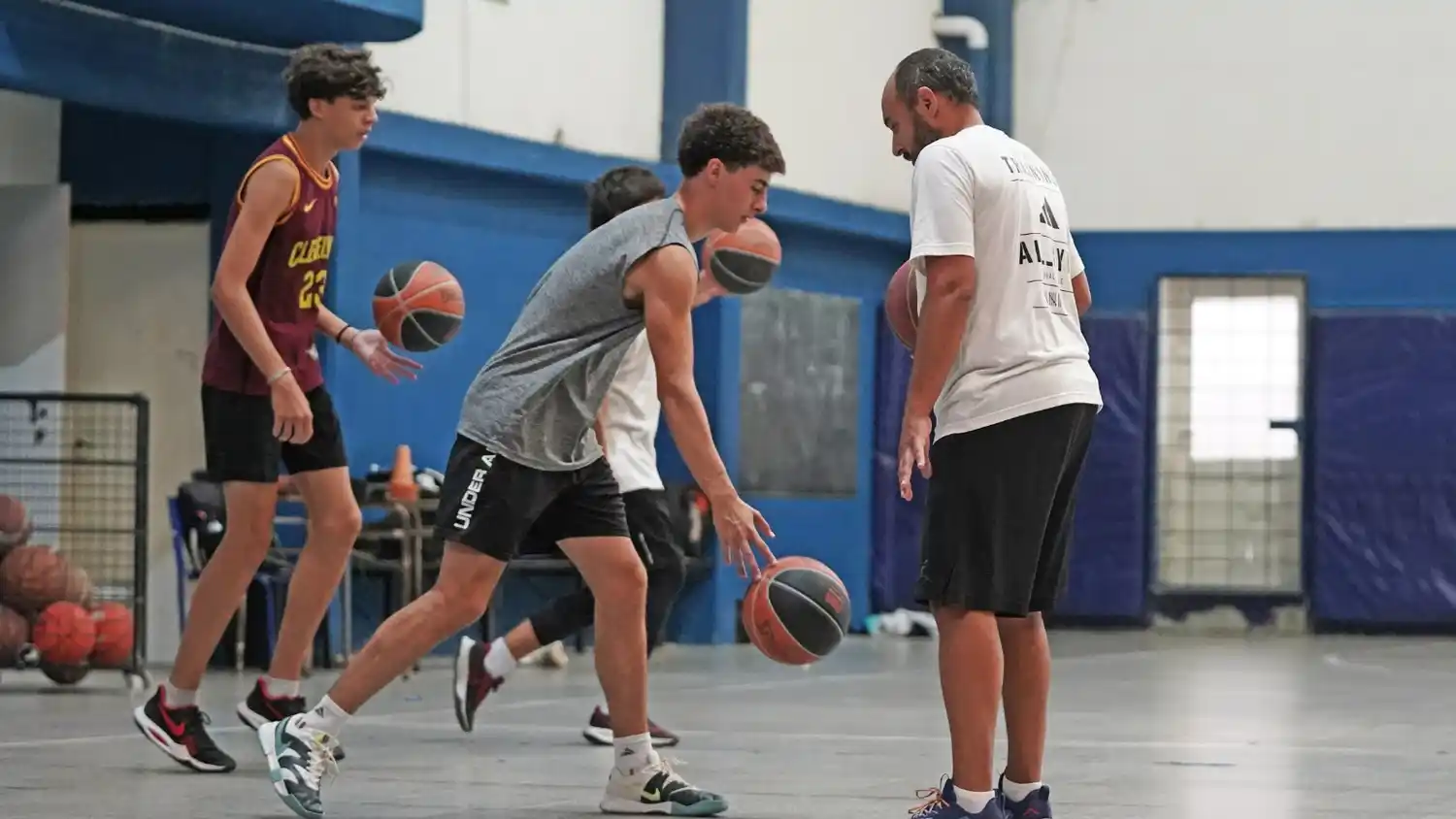 Positiva. Convocatoria, de basquetbolistas en el Colegio Nacional