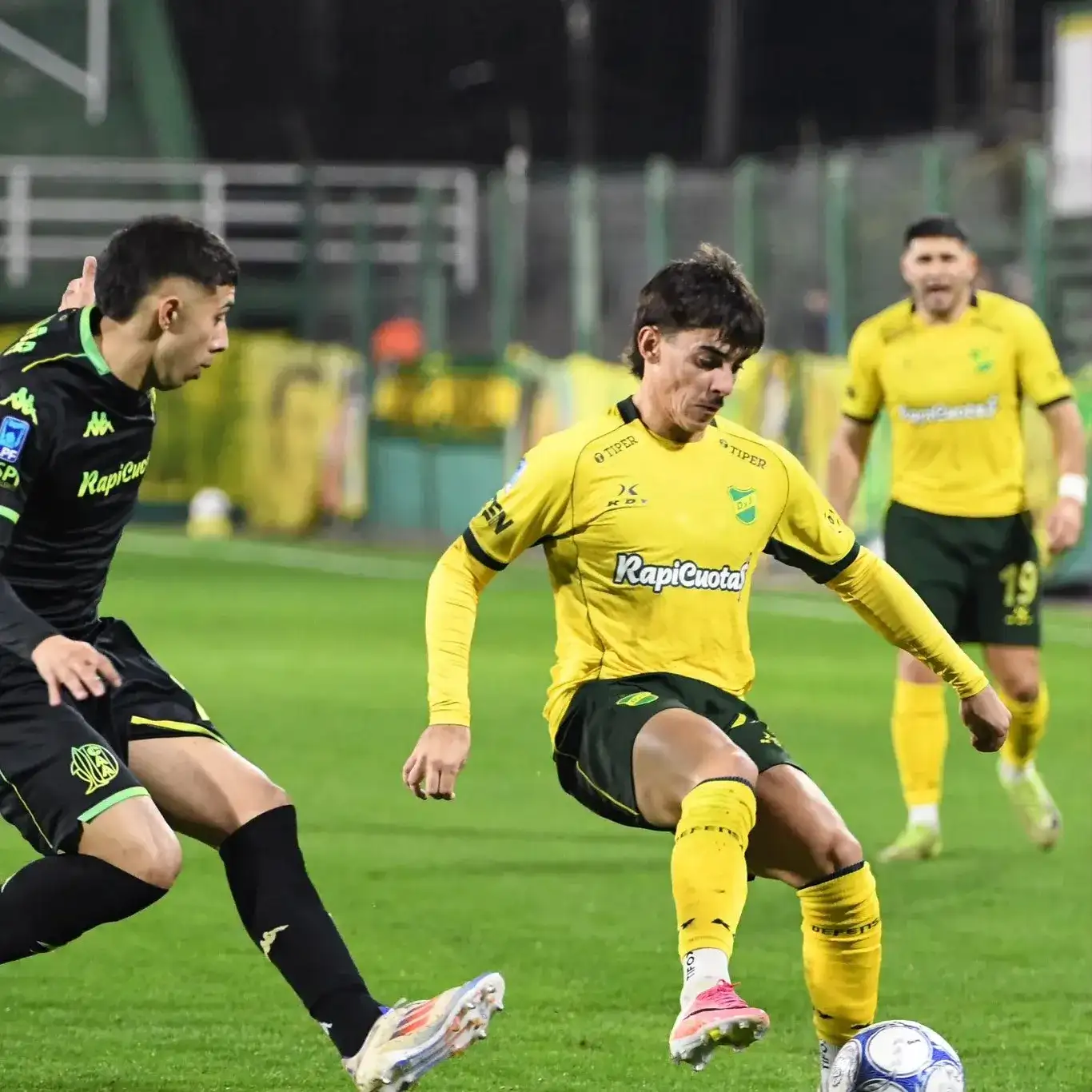 Defensa y Aldosivi, iguales