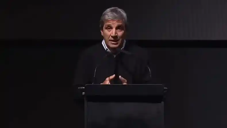 Luis Caputo: “Vamos a vender hasta el último dólar en el techo de la banda”