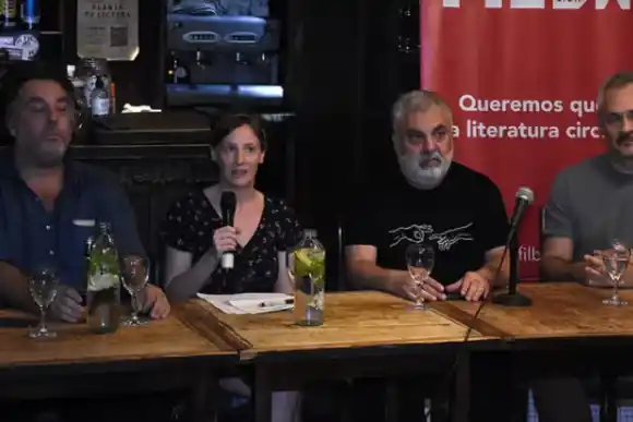 "Conversaciones Urgentes": Allasino participó del ciclo que organiza la Fundación Filba 