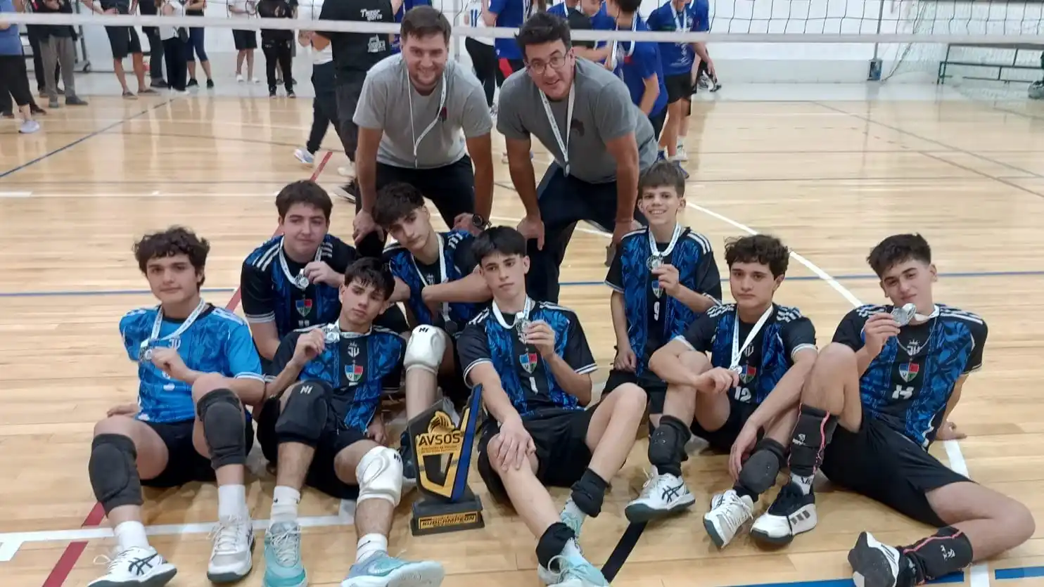 Los chicos Sub16 se coronaron subcampeones de la Copa de Oro.