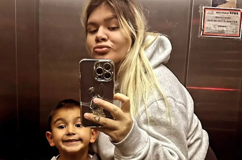 More Rial con su hijo