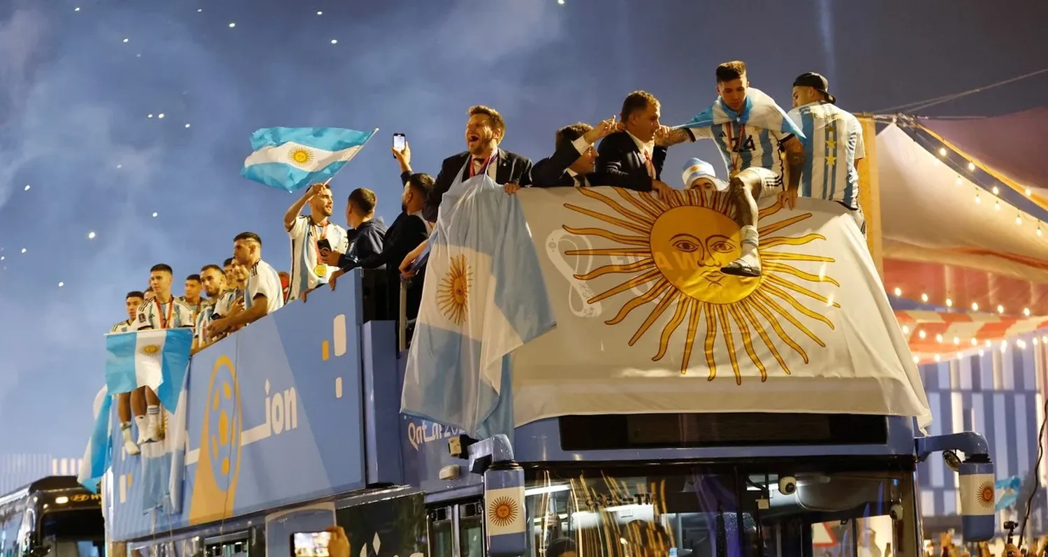 El Gobierno decretó que este martes será feriado nacional para recibir a la selección argentina