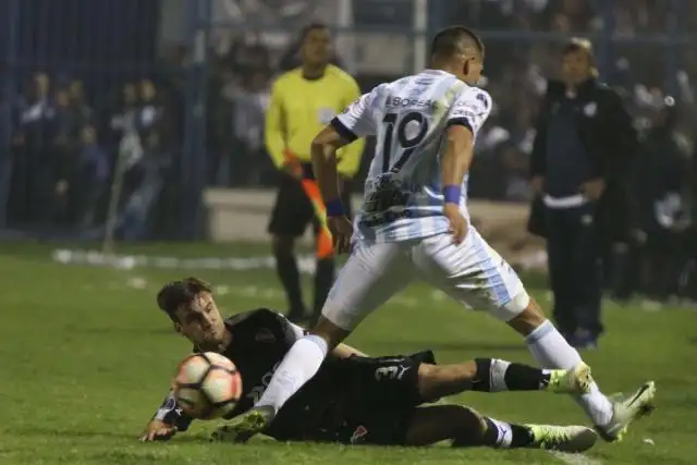 El Rojo, con la única premisa de darlo vuelta ante el Decano