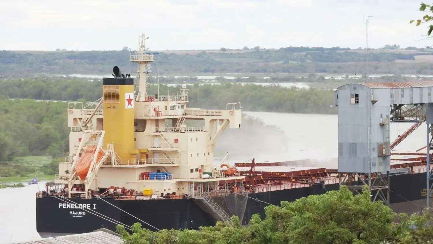 Entre Ríos lidera el transporte fluvial de granos del país: concentra nueve de cada 10 toneladas